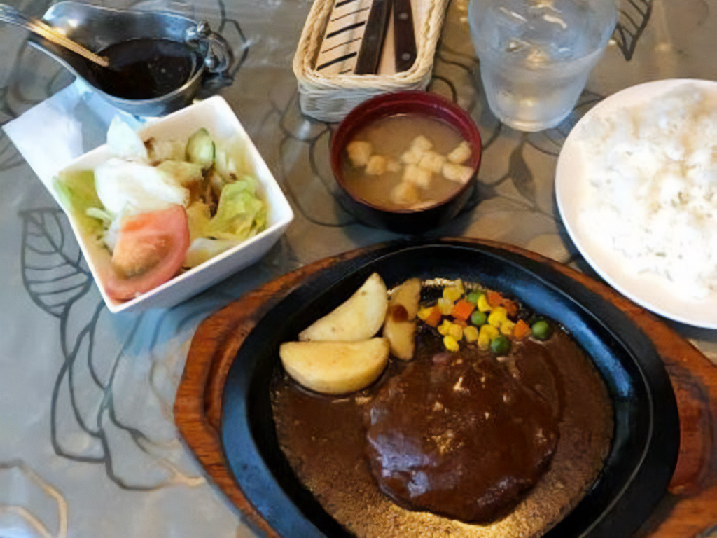 特約提携店_カフェ&レストランティファニー